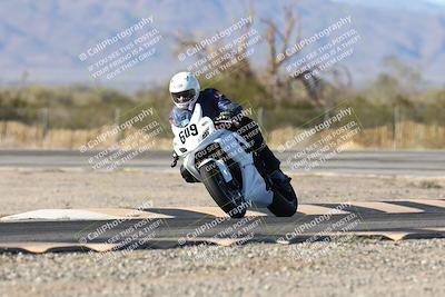 media/Dec-07-2025-CVMA (Sun) [[3e7d2de5dc]]/Race 12- Formula 40 MW and LW/